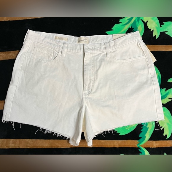 NWT! Universal Thread Womens Boyfriend Shorts Denim Raw Hem - Picture 4 of 8